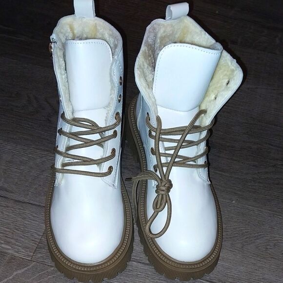 Chic beige thick sole boots sz 8 - Picture 4 of 10